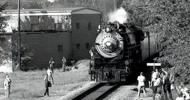 #819 Cotton Belt Star Train