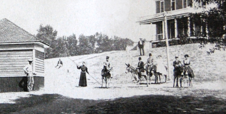 Dellwood Hotel