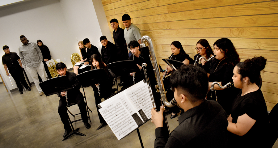 Christopher Sorto, Cindy Valle, Humberto Damian, Odalys Mejia, Diana Ramirez, Kaylee Ramos, Ana’Liece Guerrero, Neftali Gonzalez