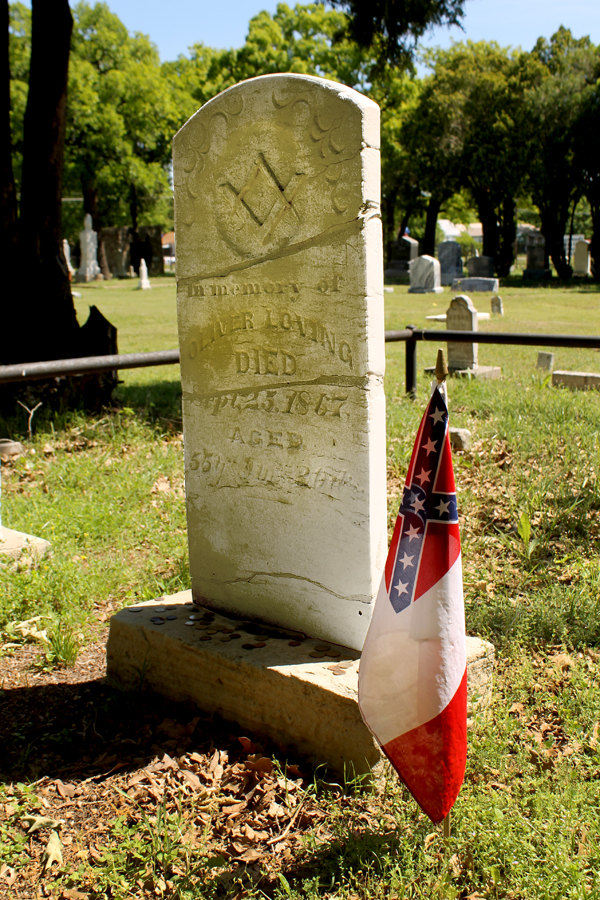 Loving grave on the Bankhead