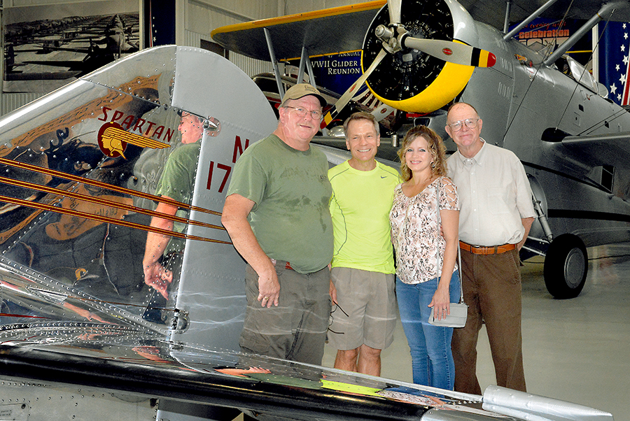 Guests of Mt. Vernon attorney B F Hicks