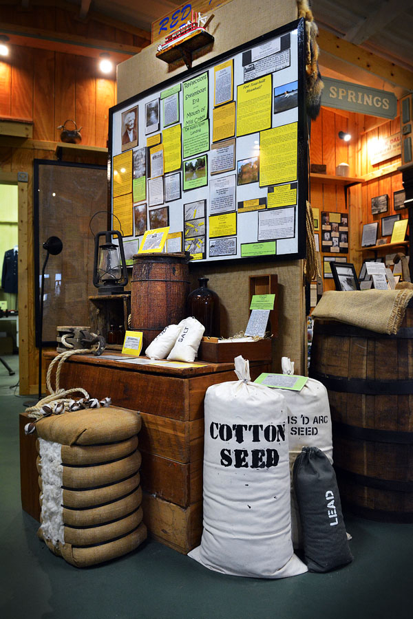 Mike McCrary's research of riverboats on the Red speaks
to the economy of the Old South. Boats taking cotton
downstream through the port of New Orleans returned
with French wines, Russian furs and oriental silk.
