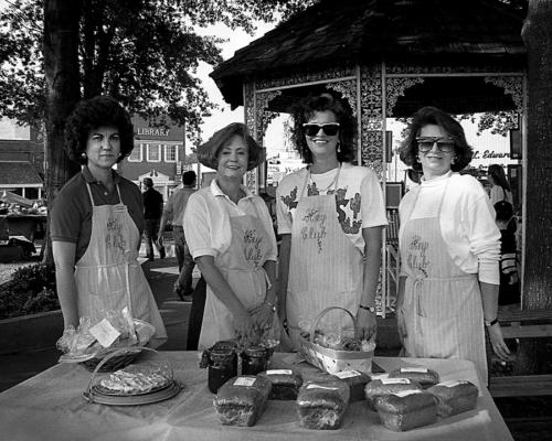 Mt Vernon, C Fest 11-12-93 #15 img028 sc 8x10